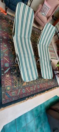 2 chaises longues for sale 1