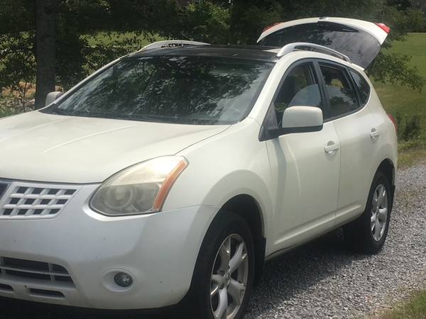 2008 Nissan Rouge SL 71K miles - $4,950 (Nashville)63624956968577124