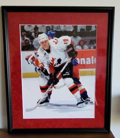 Steve Yzerman Olympics 2002 framed photo 1