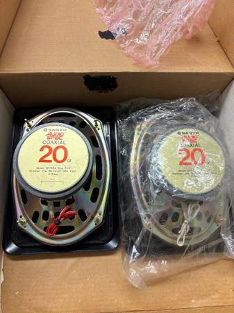 Vintage Auto Speakers 1