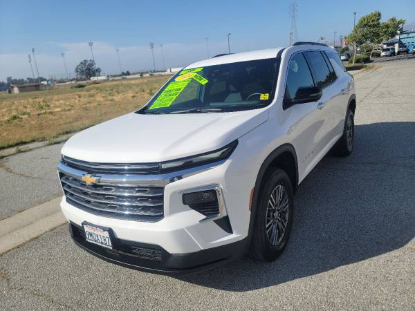 2024 Chevy Chevrolet Traverse FWD LT suv Summit White - $38,900 (san jose south)63470900037377122