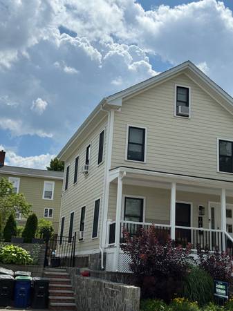 $3,800 / 4br - Renovated 3-4 Bedroom Unit/Washer/dryer + Parking (East Somerville)63824666600963120