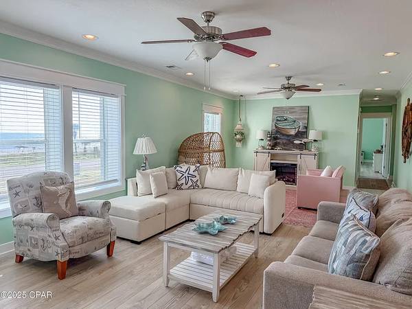 $1,250,000 / 1790ft2 - Casa en venta en PORT ST. JOE,  (3bd 2ba)63736197194753124
