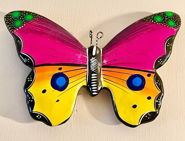 “Butterfly” Ceramic Made in Mexico 8” x 11” 1