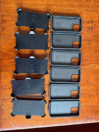 Used OtterBox Case for 12 Pro Max and kick Stand 1