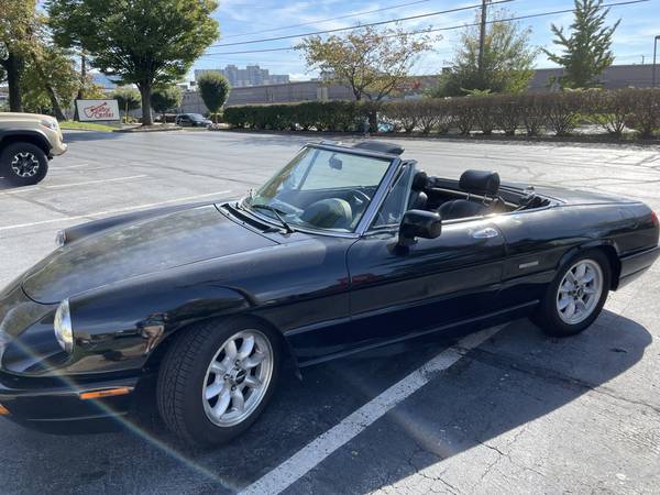 1993 Alfa Romeo Spider - $12,500 (Rockville)63616651975171123