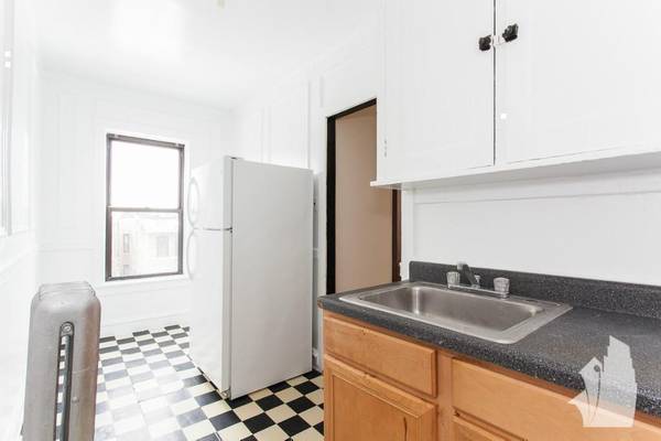 $1,495 / 1br - 514ft2 - Logan Square 1 Bed - STEPS TO BLUE LINE!64041645060865120