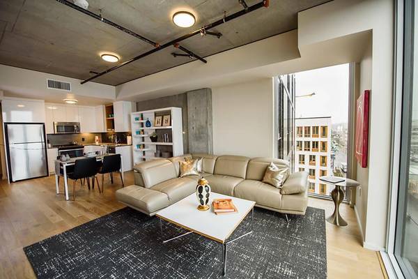 $2,705 / 2br - 972ft2 - Patio/balcony, Raw steel backsplash, Large closets, Fire lounge (Slabtown)63831753620099123
