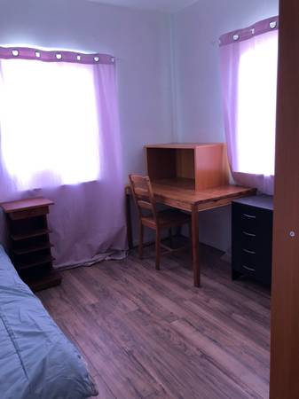 $799 / 1br - AMAZING 1B/1B QUIET SUNNY BUNGALOW IN HEART OF 29 PALMS63686209869697123
