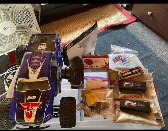 Losi TENACITY MT 4WD Monster Truck Remote Control 1