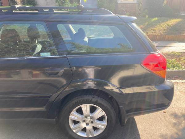 2005 SUBARU OUTBACK WAGON 2.5i 4-Cilindros - $4,000 (Los Ángeles)63469917936897122