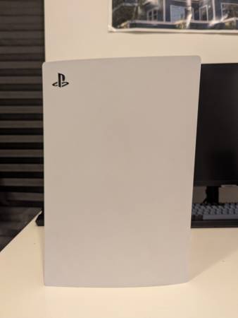 PS5 Disc Version + Controller + Spiderman 2 - $300 (Prospect Heights)63470800938369122