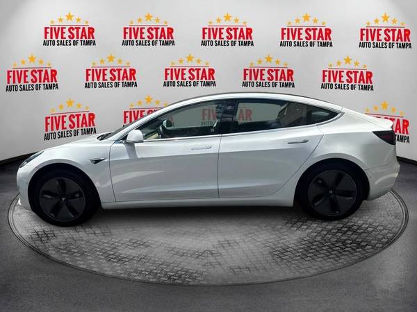 2020 Tesla {{vehicle.model}} BAJOS PAGOS INICIALES!!!!!!!!!!! Eléctrico de Autonomía Estándar - $24,995 (Five Star Auto Sales De Tampa)63443331312259123