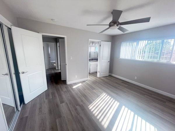 $950 / 1br - Beautiful Private Room | Renovated House + Onsite Laundry (hayward / castro valley)64049801146499120