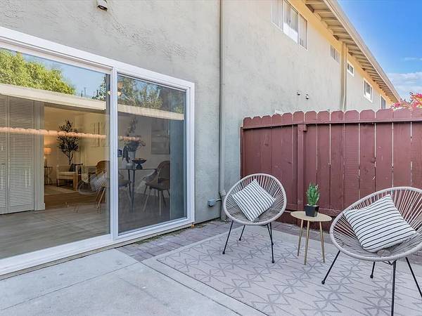 $3,300 / 3br - 1130ft2 - Spacious 3-Bedroom Townhome (dublin / pleasanton / livermore)64045196692482124