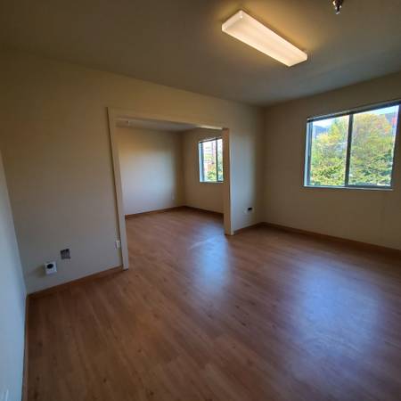 Two Room WorkSpace w/ Water Hookup - Spa, Tattoo, Healer, Creative 1