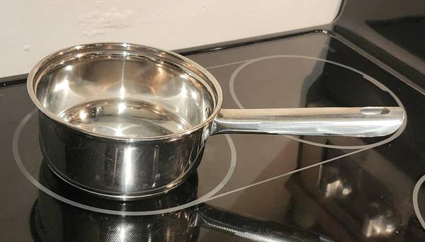Small 1 Quart Stainless Steel Sauce Pan 1