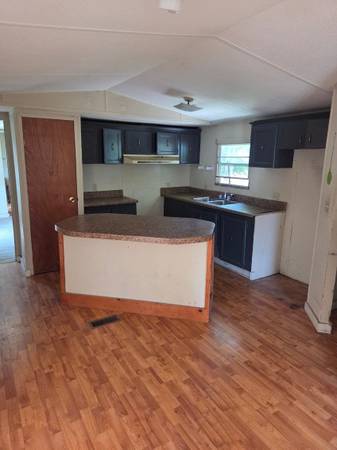 $6,000 / 3br - 980ft2 - 3Bed/2Bath- Spruce Pine, NC $6000 OBO (Spruce Pine, NC)64029374515841122
