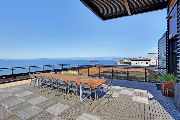 $4,199 / 2br - 1113ft2 - Fitness Center, Full Size Washer/Dryer, Indoor Corridor, Bike Racks (Belltown)64031312473601120