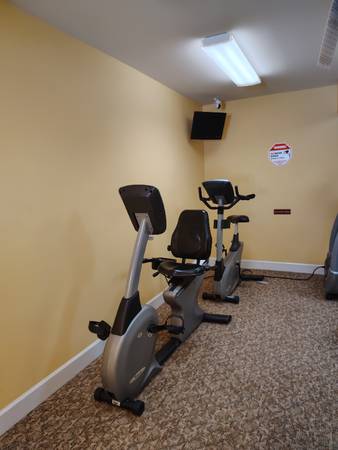 $1041.00 / 2br - 840ft2 - Modern 2 Bed, 1.5 Bath Unit in Lynchburg, VA - Available 09/17 - $104163851967854209121