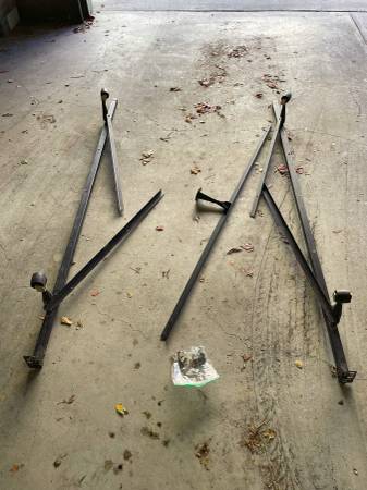 Metal queen bed frame 1