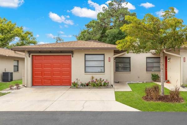 $2,466 / 3br - 1172ft2 - Crystal-clear pool, ceiling fans, 3 bedrooms and 2 bathrooms (3400 Tyne Lane, Sarasota, FL)63791154572161120