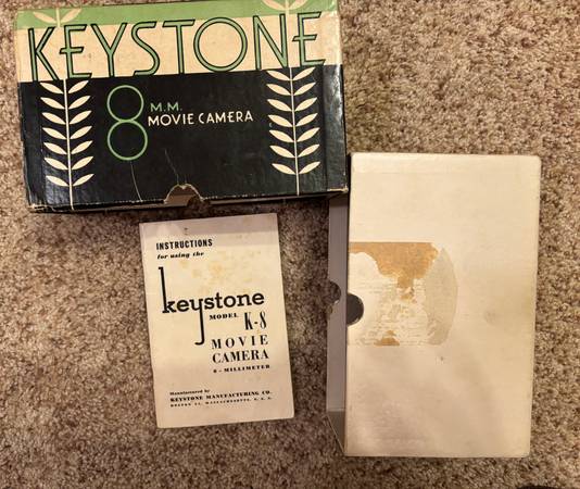 Keystone movie camera 8mm - $15 (Aurora)63443117150595124