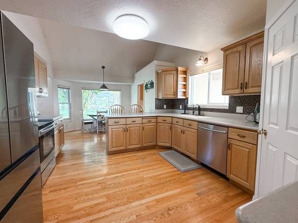 $1,248,000 / 3br - 2253ft2 - STUNNING VIEWS Private COUNTRY HOME-9.201 AC-15.5 Shares Wtr-NEW SHOP (Twin Falls)63904465002371124