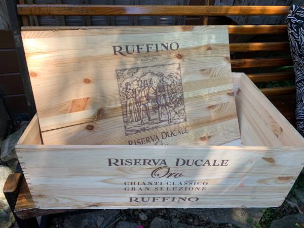 Ruffino italian wine crate and lid 1