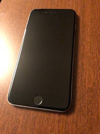 iPhone 7 Plus 128G like new/iPhone 6S Plus fully functional good Batte 1
