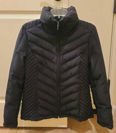 Stylish Women's Jackets Size Medium and Large 1