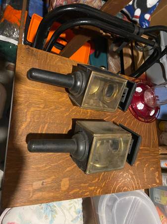 Antique Carriage Lamps 1