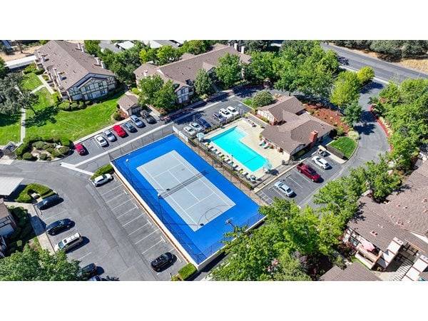 $1,898 / 1br - 606ft2 - 1 Bedroom 1 Bathroom in Rocklin! W/D, Pool, Fireplace (Rocklin)63961336078722124