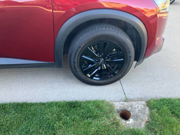 2022 2023 2024 2025 Nissan Pathfinder wheel skins Black 1