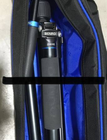 Professional Studio/VIDEO Camera Tri-Pods, LEDS! 1