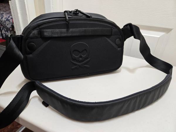 Nomatic McKinnon Camera Sling 8L - $100 (San José, centro)63471454239745121