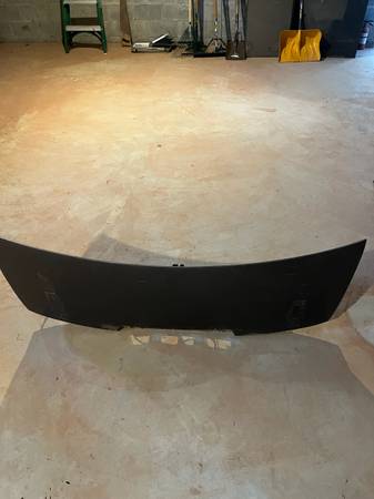 99-04 Mustang Trunk 1