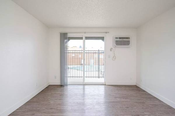 $1,053 / 1br - 565ft2 - Cozy 1 BD / 1 BA complete with a private washer and dryer! (Pasco)63678508489089124