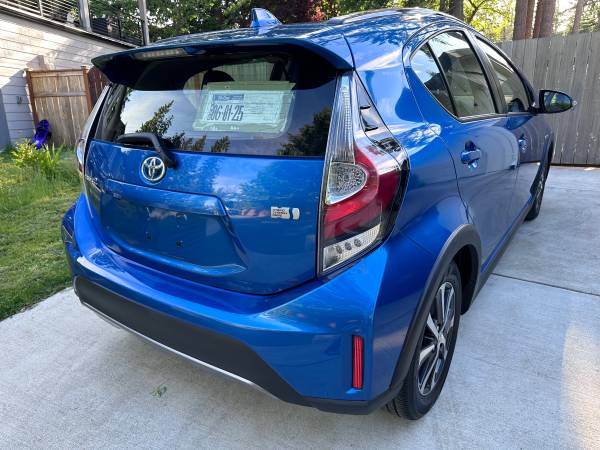 2018 toyota Prius c con 20k millas - $14,500 (Bellevue)63622964726273122