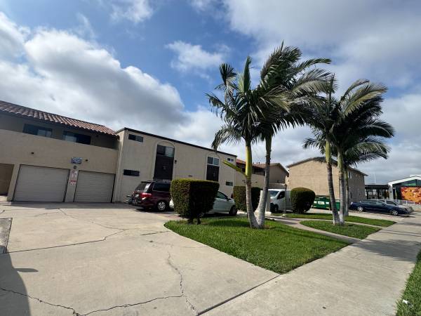 $2,600 / 2br - 2 BEDROOMS / 2 BATHROOMS CONDO FOR RENT IN EAST SAN DIEGO (EAST SAN DIEGO)64037044578049120