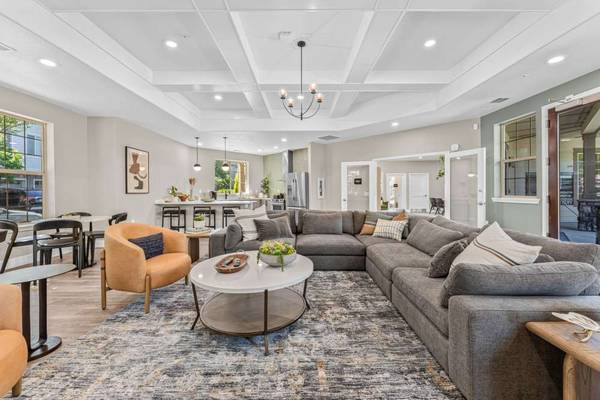 $1,905 / 2br - 1077ft2 - in Hillsboro OR, 2 BD, Resident Rewards Program (1099 NW Ordonez Pl, Hillsboro, OR)63914854345987120