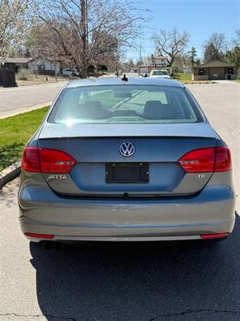 2012 Volkswagen Jetta TDI - $5,99163612445765889124