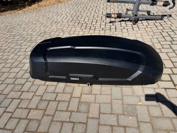 Thule Force XT L rooftop box 1