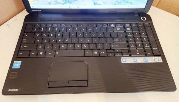 TOSHIBA SATELLITE C55-A5300 | Disco duro de 500 GB | 8 GB de RAM | Celeron 1037U 1,80 GHz | 15,6" - 125 USD (Oceanside)63470809172481121