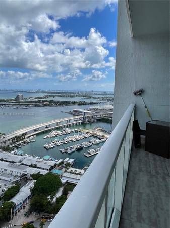 $5,800 / 2br - 1293ft2 - Elegant 2bd Condo at Vizcayne North Tower, Miami (Miami)64002015761282120