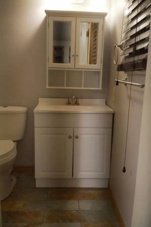 $1880.00 / 1br - Cozy 1 Bed w/ Private Bathroom in Mars PA - Available 10/13 - $188064013374994563121