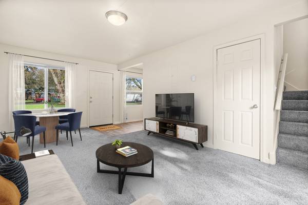 $1,725 / 2br - 850ft2 - Translation Service Available, Dishwasher, 2 BD (8333 32nd Avenue South, Lakewood, WA)63884893551619124