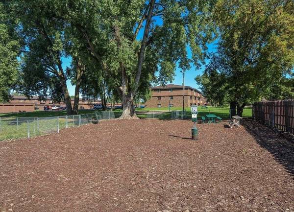 $980 / 2br - 775ft2 - Affordable 2BR – Great Location, Bright Open Design (1310 15th Street North, St. Cloud, MN)63988653863939120