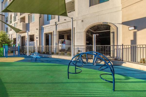 $2,699 / 2br - 🐶 Pet-Friendly Community w/ Dog Park!! (Ontario, CA)64028081521537121