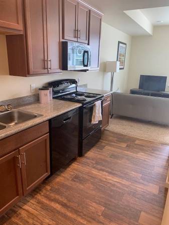 $1,450 / 461ft2 - Beautiful studio with washer/dryer! 1 MONTH FREE! (Wenatchee)63690664198401122